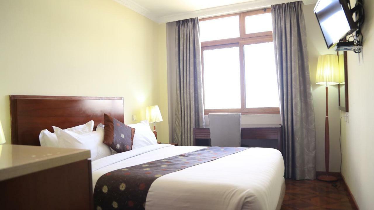 Bole Skygate Hotel Аддис-Абеба Экстерьер фото
